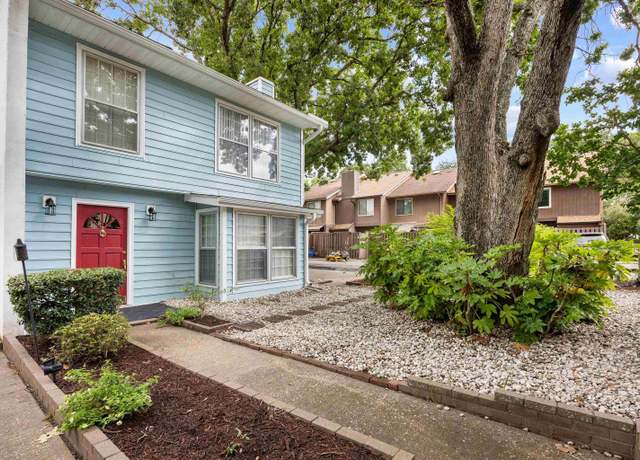 Property at 308 76th Ave N #5, Myrtle Beach, SC 29572, 3 beds, 2.5 baths