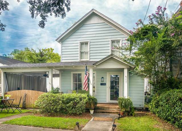 Property at 423 Highmarket St, Georgetown, SC 29440, 3 beds, 2.5 baths