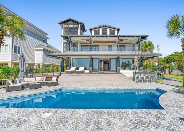 Property at 3806 North Ocean Blvd, Myrtle Beach, SC 29577, 4 beds, 4 baths