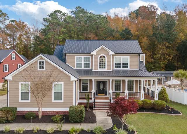 Property at 104 Chapel Ridge Cir, Myrtle Beach, SC 29588, 4 beds, 2.5 baths