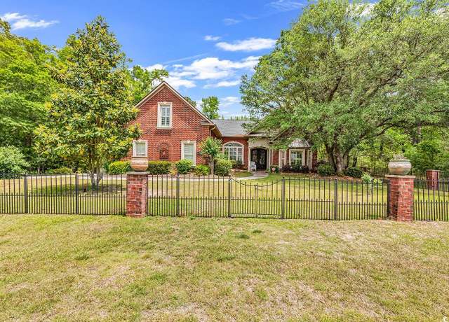Property at 487 Trestle Way, Conway, SC 29526, 4 beds, 5 baths