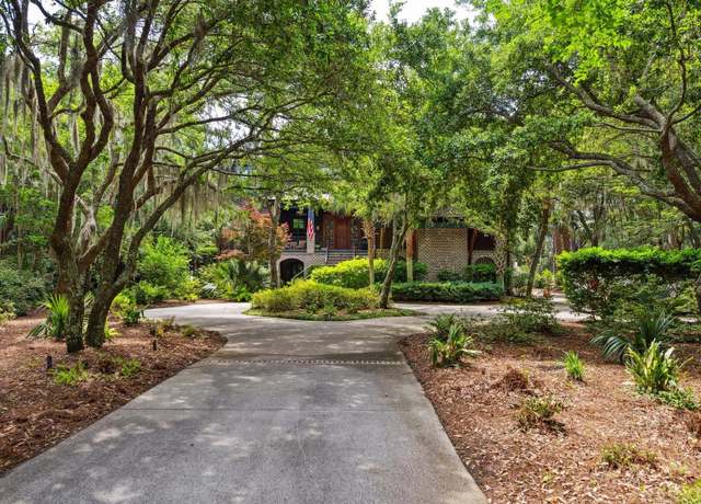 Property at 58 Swan Point Trl, Georgetown, SC 29440, 5 beds, 5.5 baths