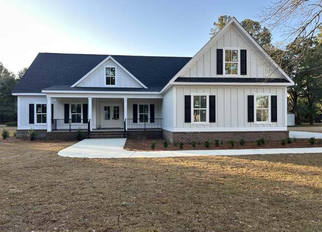Property at 909 Grimes St, Georgetown, SC 29440, 4 beds, 3 baths