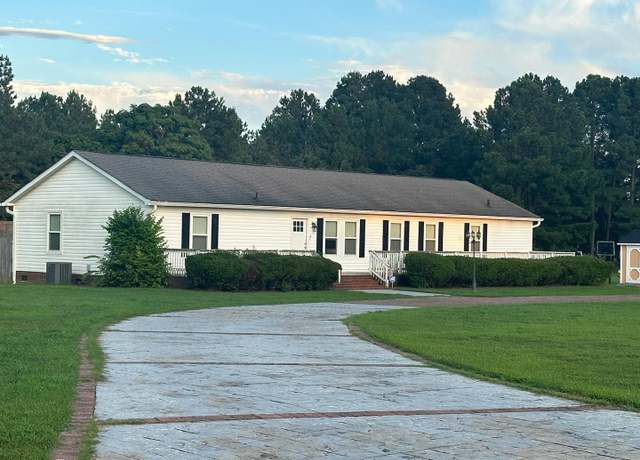 Property at 288 Farris Rd, Clover, SC 29710, 4 beds, 2 baths