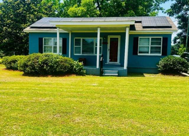 Property at 8 Raymond St, Andrews, SC 29510, 3 beds, 1.5 baths