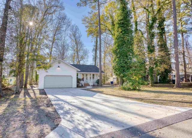 Property at 2409 Causey Dr, North Myrtle Beach, SC 29582, 3 beds, 2.5 baths