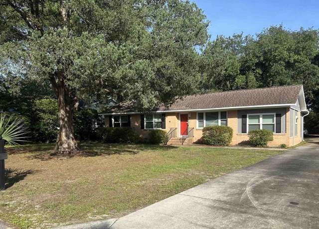 Property at 7708 Woodland Dr, Myrtle Beach, SC 29572, 3 beds, 3.5 baths