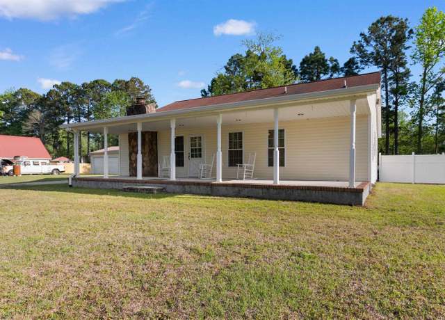 Property at 6593 Sunshine St NW, Ocean Isle Beach, NC 28469, 3 beds, 2 baths