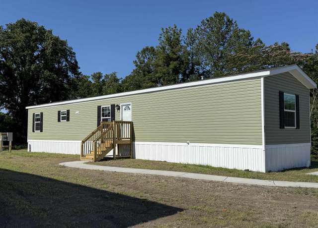 Property at 400 Cessna St, Myrtle Beach, SC 29577, 3 beds, 2 baths