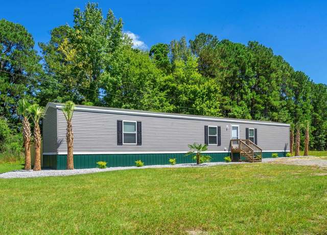 Property at 1822 Log Cabin Rd, Loris, SC 29569, 3 beds, 2 baths