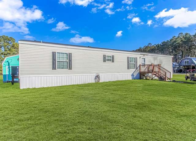 Property at 7704 Enterprise Rd, Myrtle Beach, SC 29588, 3 beds, 2 baths
