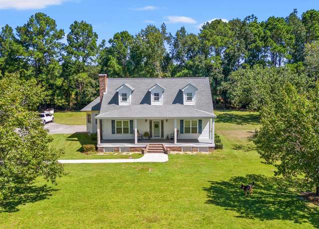 Property at 330 Adoniram Dr, Conway, SC 29526, 3 beds, 2.5 baths