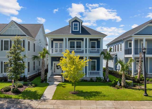 Property at 736 Crystal Waterway Dr, Myrtle Beach, SC 29579, 4 beds, 3.5 baths