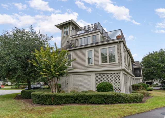 Property at 1609 Harbor Dr, North Myrtle Beach, SC 29582, 3 beds, 3 baths