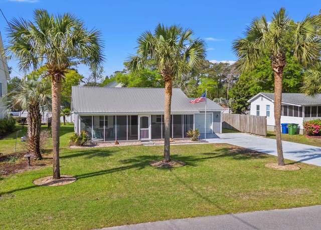 Property at 319 Sparrow Dr, Surfside Beach, SC 29575, 3 beds, 2 baths