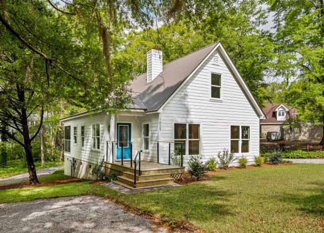 Property at 1029 Old Plantation Dr, Pawleys Island, SC 29585, 3 beds, 2.5 baths