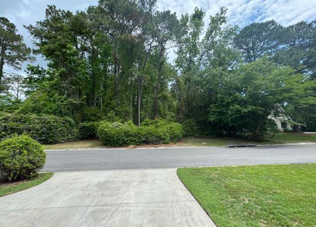 Property at 7 Old Barge Dr, Pawleys Island, SC 29585