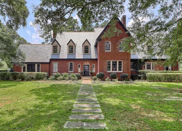 Property at 1503 Elm St, Conway, SC 29526, 7 beds, 6 baths