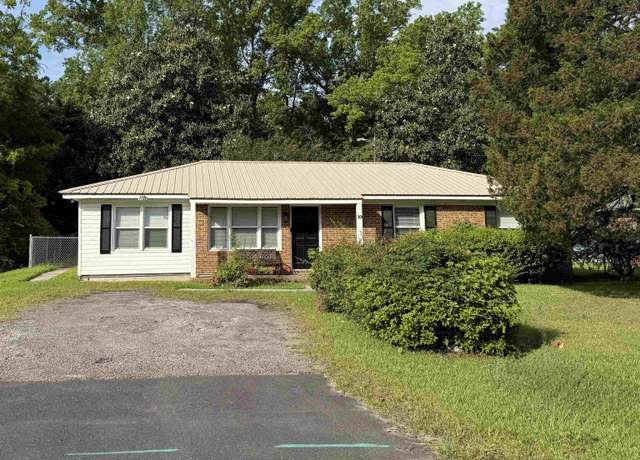 Property at 10 Buckthorn St, Andrews, SC 29510, 3 beds, 1.5 baths
