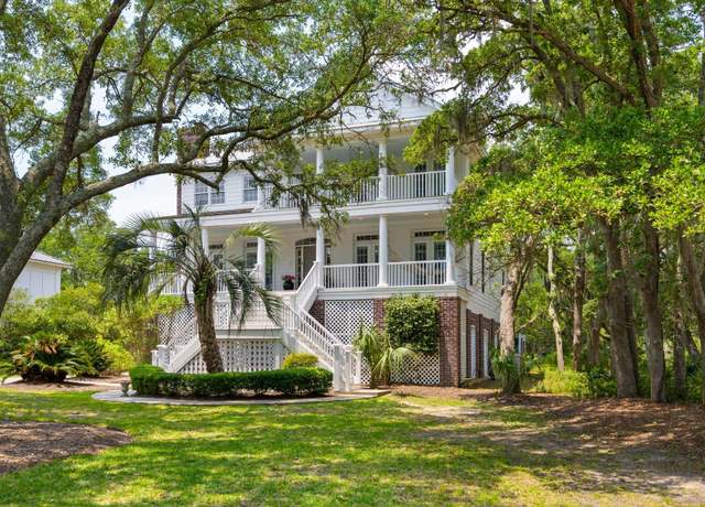 Property at 214 Sea Island Dr, Georgetown, SC 29440, 5 beds, 4.5 baths