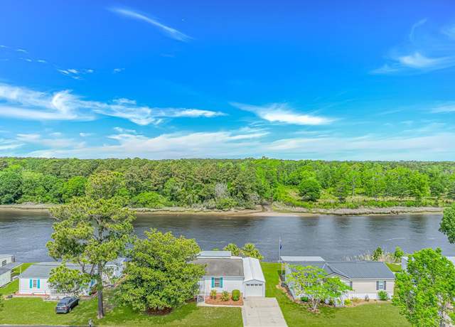 Property at 809 Waterway Dr, North Myrtle Beach, SC 29582, 3 beds, 2.5 baths