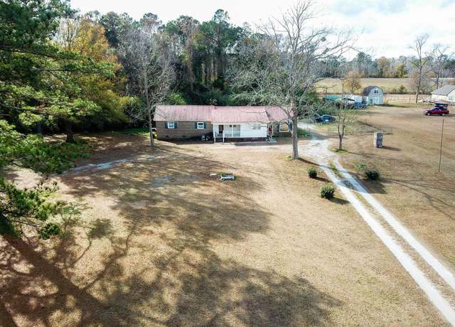 Property at 3734 Highway 554, Loris, SC 29569, 4 beds, 2 baths