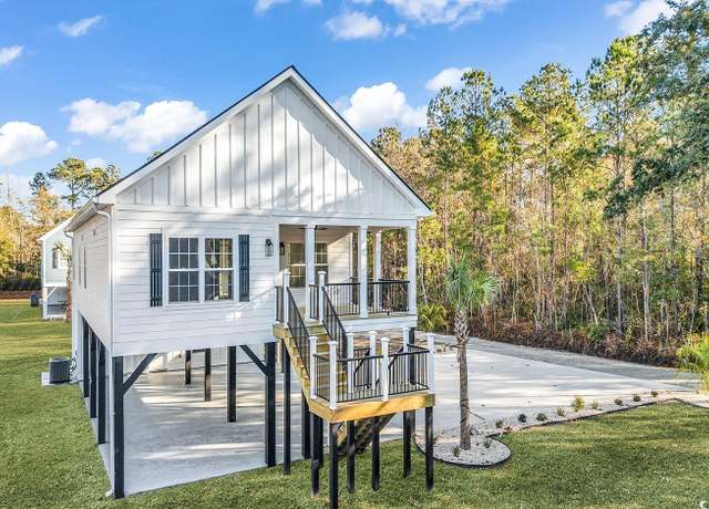 Property at 33 Captains Pl, Murrells Inlet, SC 29576, 4 beds, 3 baths