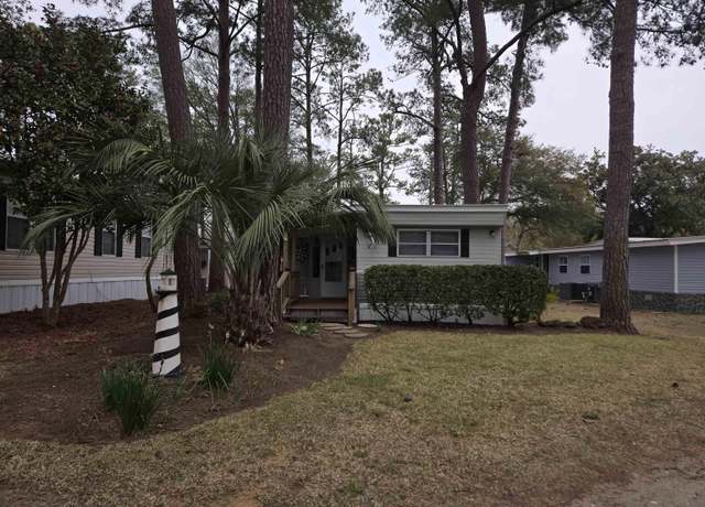 Property at 425 Delton Dr, Garden City Beach, SC 29576, 3 beds, 1.5 baths
