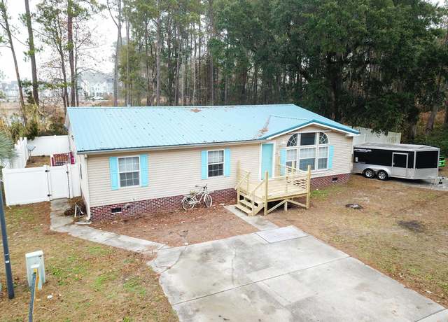Property at 320 Misty Breeze Ln, Murrells Inlet, SC 29576, 3 beds, 2 baths