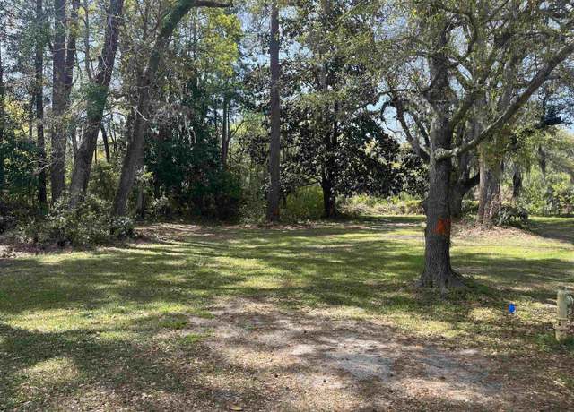 Property at 221 Robert Conway Ct, Georgetown, SC 29440