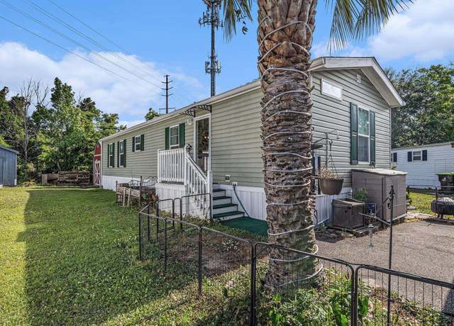 Property at 34 Shamrock Cir, Murrells Inlet, SC 29576, 2 beds, 2 baths