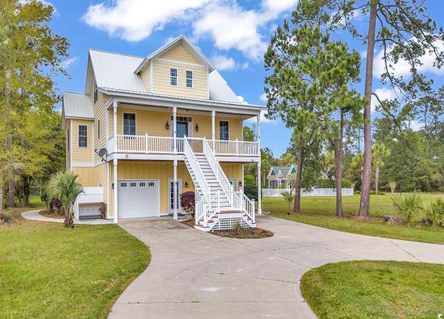 Property at 136 Oak Bay Dr, Georgetown, SC 29440, 4 beds, 3 baths