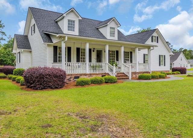 Property at 412 Carolina Dr, Loris, SC 29569, 3 beds, 2.5 baths