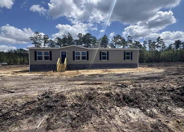 Property at 1300 Rabbit Ln, Conway, SC 29526, 4 beds, 2 baths
