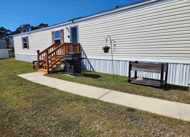 Property at 373 Hangar Ct, Myrtle Beach, SC 29577, 3 beds, 2 baths