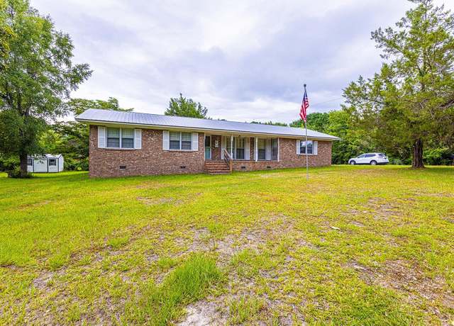 Property at 705 White Oak Dr, Johnsonville, SC 29555, 3 beds, 2 baths