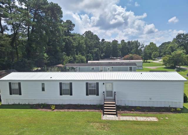 Property at 5540 Old Woods Rd, Myrtle Beach, SC 29588, 3 beds, 2 baths