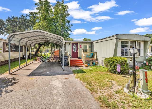 Property at 155 Ridgeway Loop, Murrells Inlet, SC 29576, 2 beds, 1.5 baths
