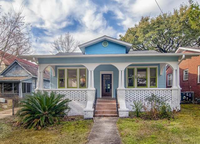 Property at 1019 Prince St, Georgetown, SC 29440, 5 beds, 2.5 baths