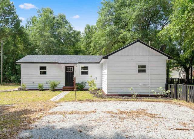 Property at 9719 E Highway 76, Nichols, SC 29581, 3 beds, 1.5 baths