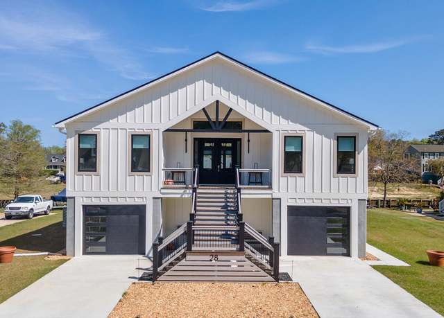 Property at 28 William Screven Ln, Georgetown, SC 29440, 4 beds, 4.5 baths