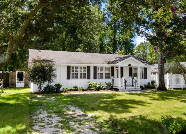 Property at 727 5th Ave S, Surfside Beach, SC 29575, 3 beds, 2 baths