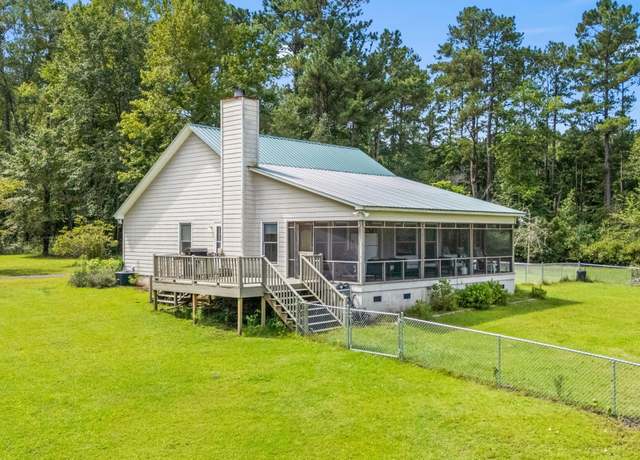 Property at 676 Gravel Gulley Rd, Georgetown, SC 29440, 3 beds, 2.5 baths