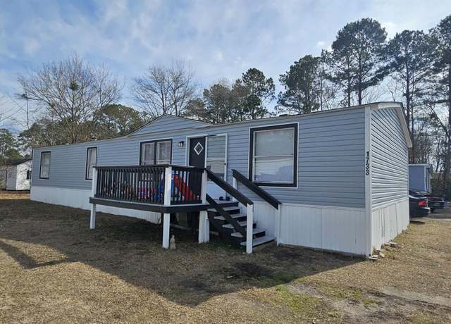 Property at 932 Gale Ave, Conway, SC 29526, 4 beds, 2 baths
