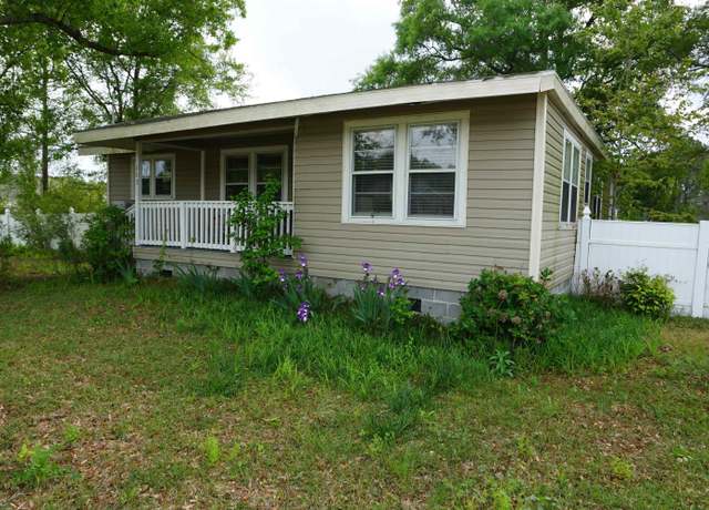 Property at 117 Zoe Ct, Longs, SC 29568, 3 beds, 2 baths
