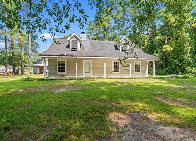 Property at 938 Fox Hollow Rd, Conway, SC 29526, 4 beds, 3 baths