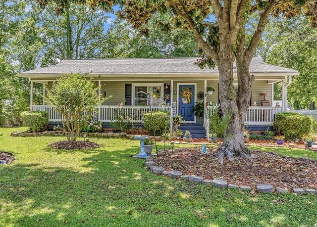 Property at 201 Surrey Ln, Myrtle Beach, SC 29579, 3 beds, 2 baths