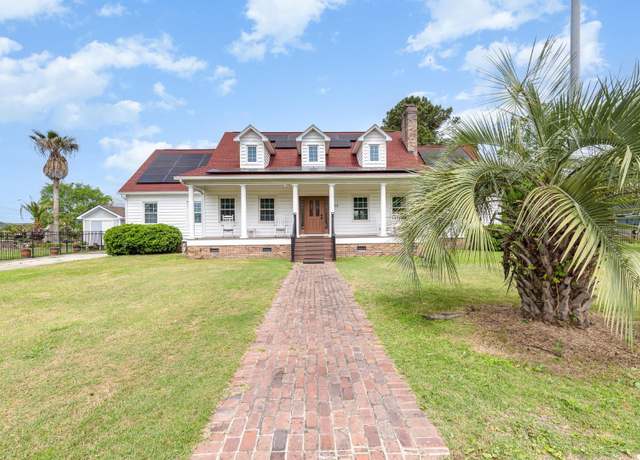 Property at 128 Causey St, Myrtle Beach, SC 29577, 5 beds, 5 baths