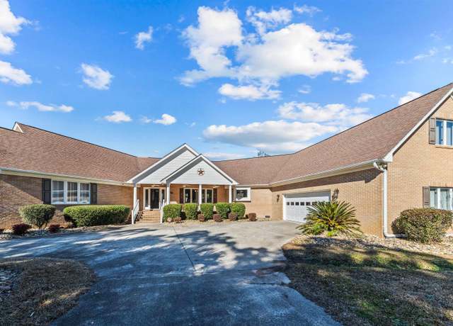 Property at 2409 Royal Oak Cir, North Myrtle Beach, SC 29582, 3 beds, 3.5 baths
