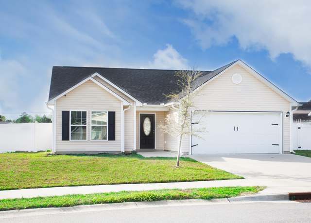Property at 1561 Heirloom Dr, Conway, SC 29527, 3 beds, 2 baths